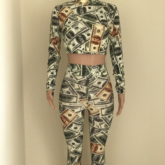 Money Set - Picture 1 of 1